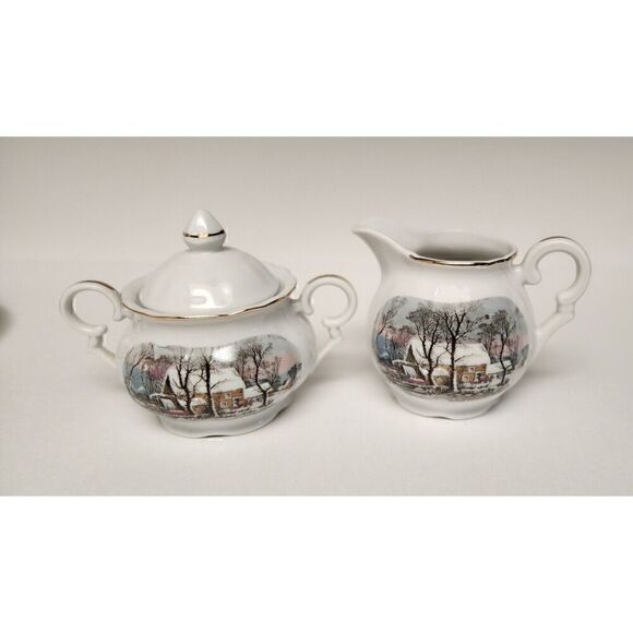 VINTAGE AVON DISTINGUISHED SALES ACHIEVEMENT AWARD MINI Creamer & Sugar Bowl - Picture 1 of 10